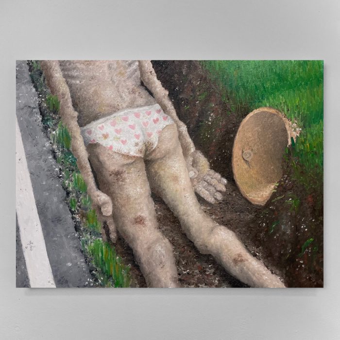 Uomo dalle mutande a cuori nel fosso, olio su tela, 60 x 80 cm, 2022